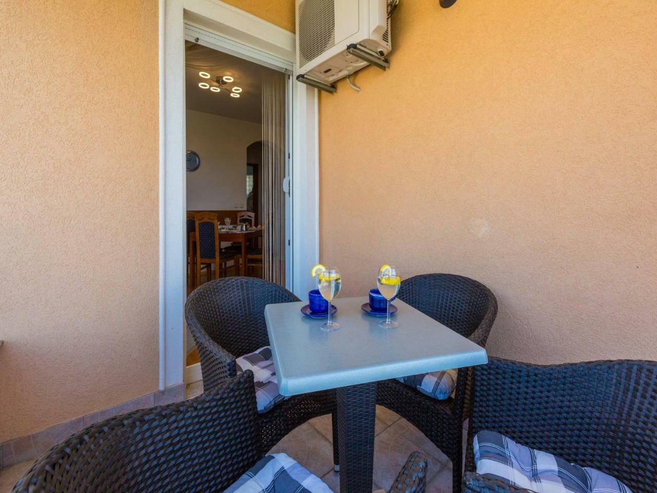 Apartment Gordana Selce Bagian luar foto